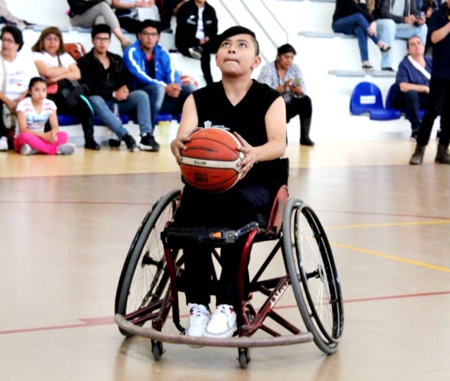 Crece interés por practicar basquetbol en silla de ruedas