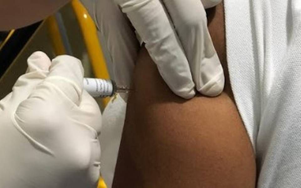 Presentan reacción a vacuna anti Covid 2 trabajadores de Salud Guerrero 