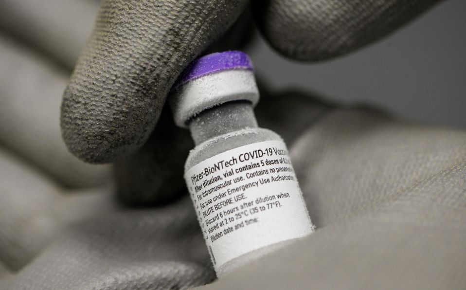 Pfizer reducirá ritmo en entrega de vacunas contra covid-19 a finales de enero
