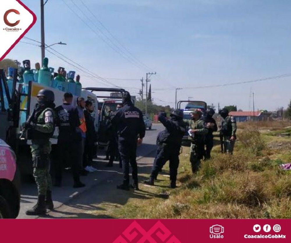 Policías municipales de Coacalco logran recuperar camión que trasladaba tanques de oxígeno

