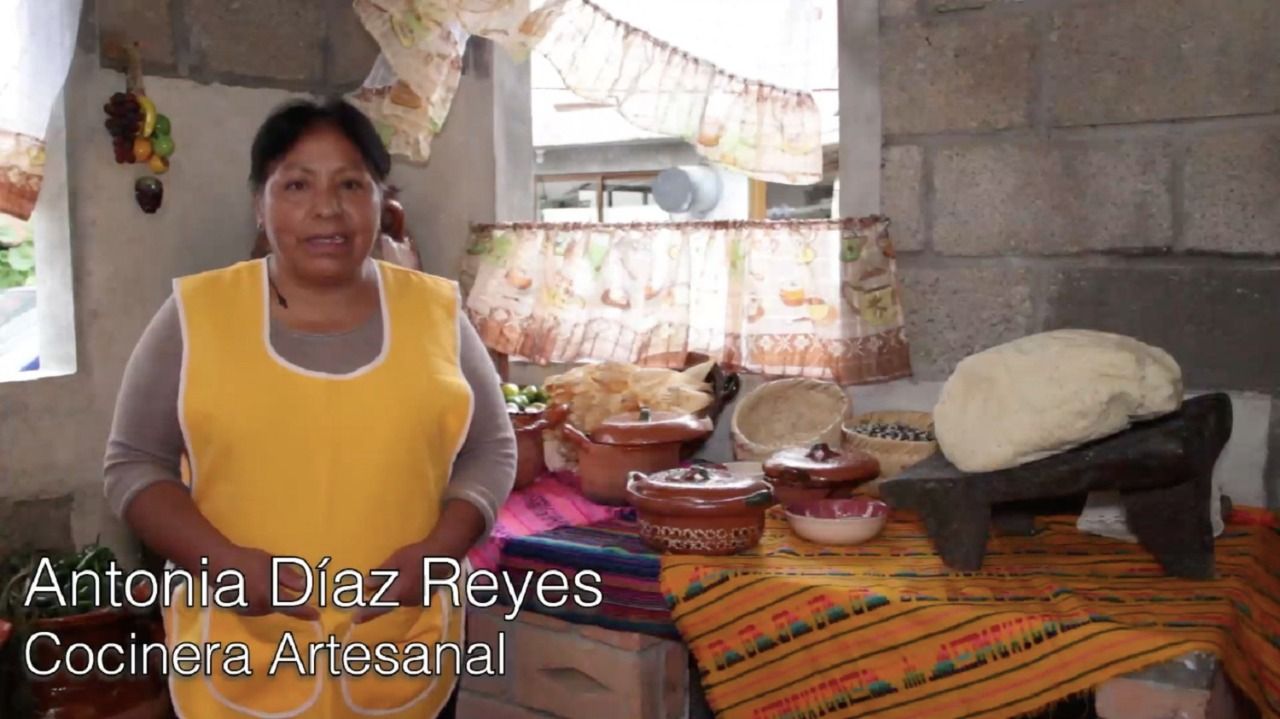 Exploran tradición de los tamales de ollita de Ocoyoacac a través del programa Turismo en un Click 3.0