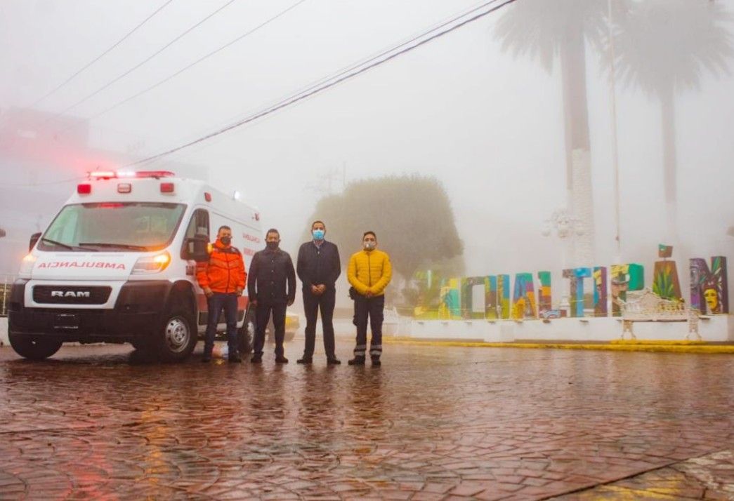 Dona gobierno de Hidalgo ambulancia a Zacualtipán 