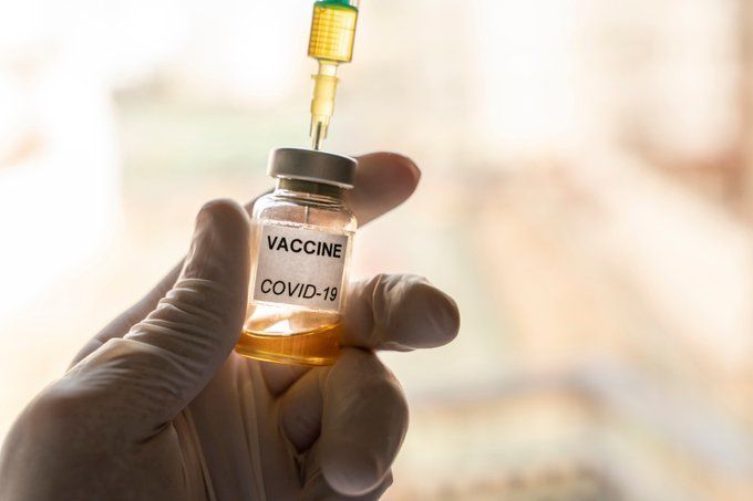 Alemania recomienda poner vacuna contra Covid de AstraZeneca solo a menores de 65 años
