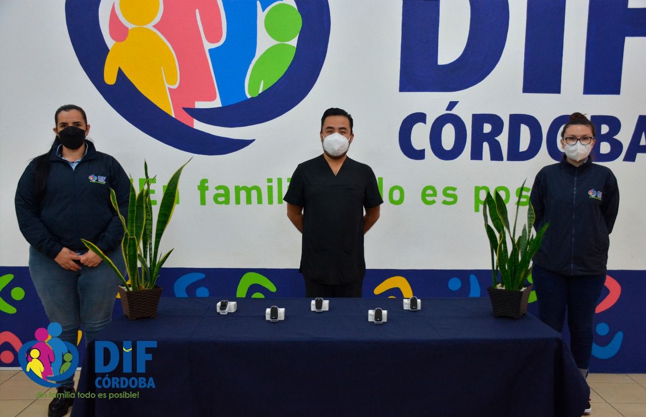 Dona DIF Córdoba oxímetros a Hospital Regional de Río Blanco