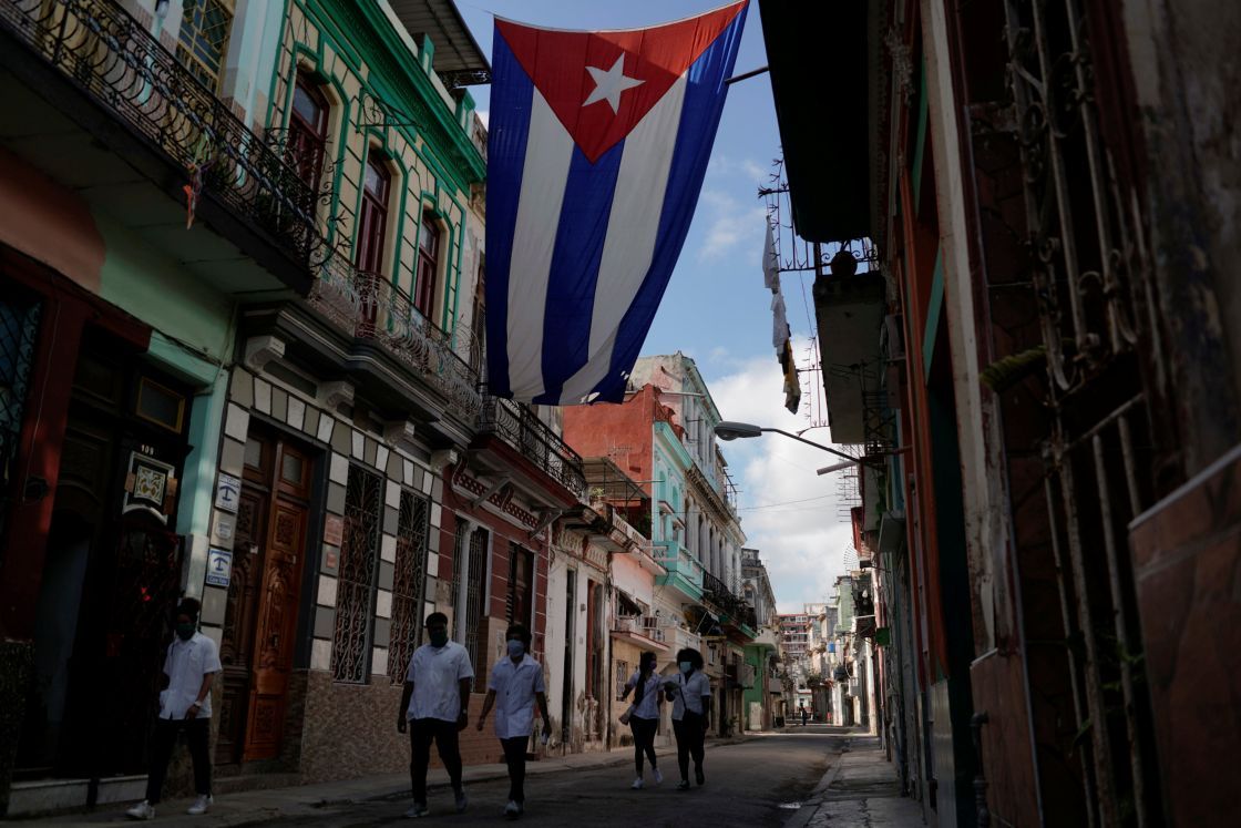 Cuba reducirá vuelos de aerolíneas procedentes de México y anuncia cuarentena para viajeros
