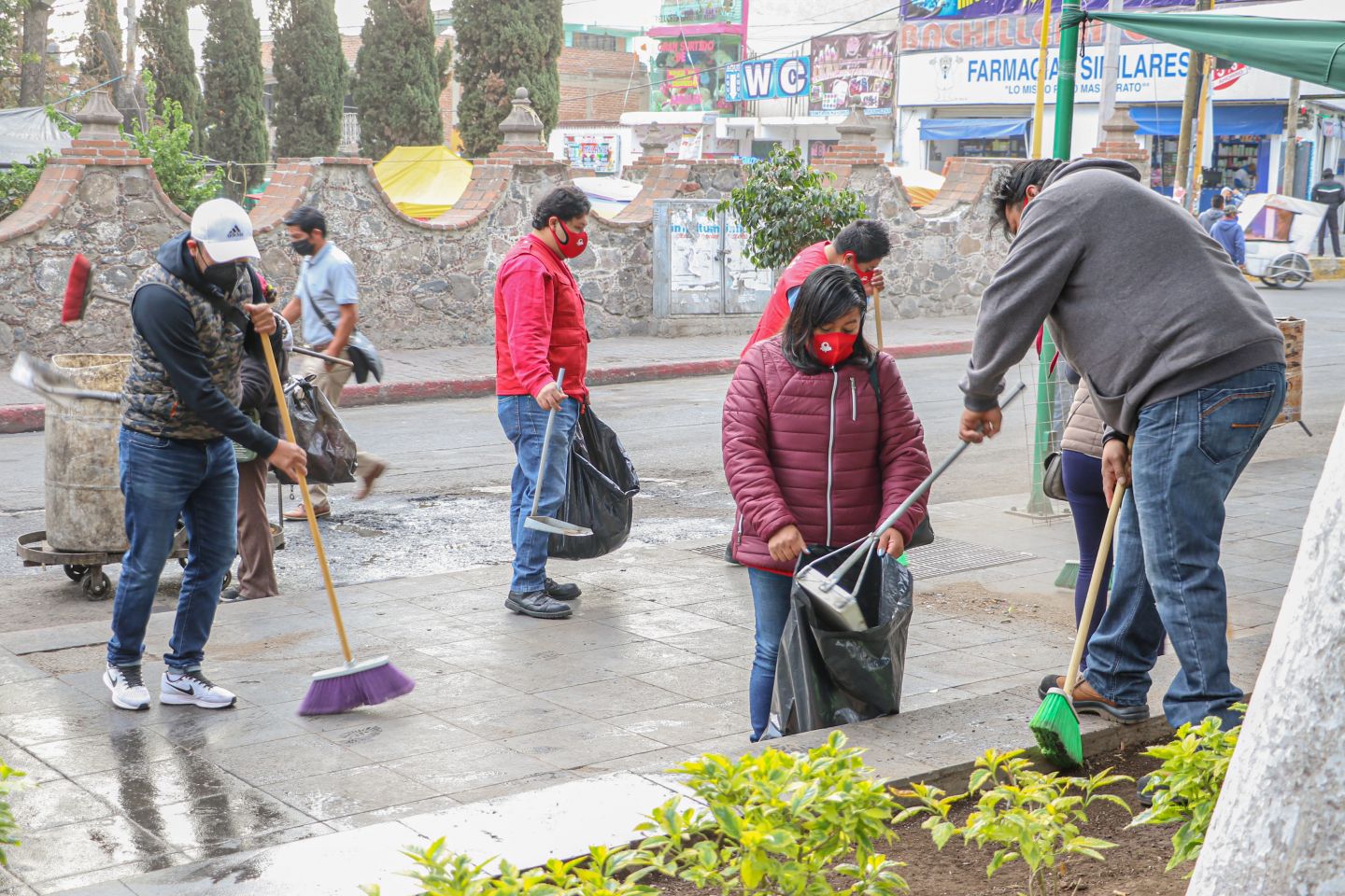 #Servidores públicos limpian las calles de Chimalhuacán ante pandemia: Jesús Tolentino