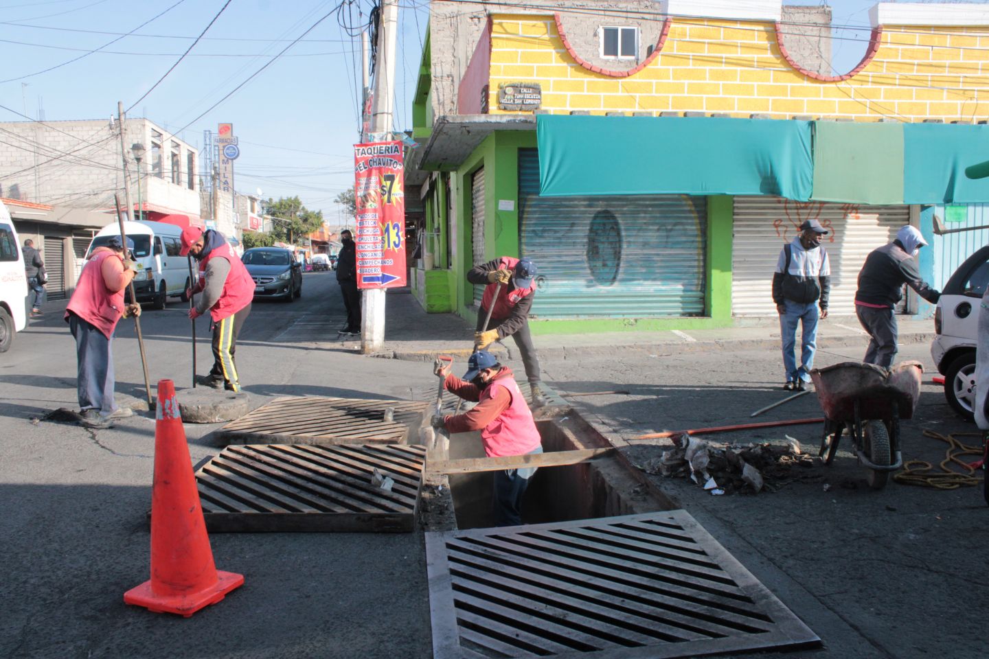 #Gobierno de Chimalhuacán implementa jornadas de limpieza en el barrio Xochiaca