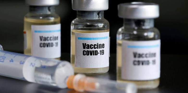 Programa de vacunación contra COVID19 de México excluye a población migrante