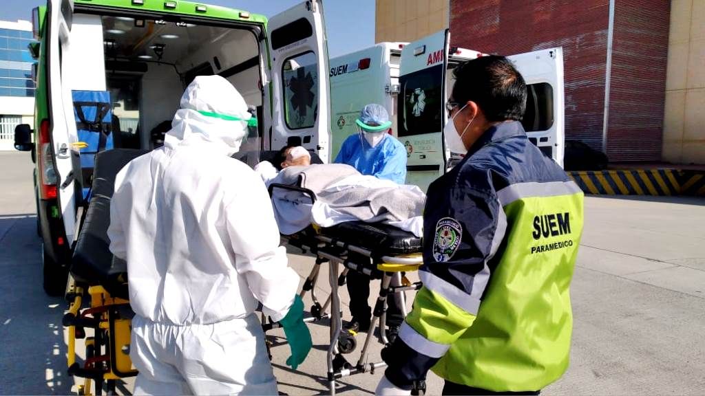 Los paramédicos del SUEM atienden mil 500 traslados para salvar vidas por COVID-19