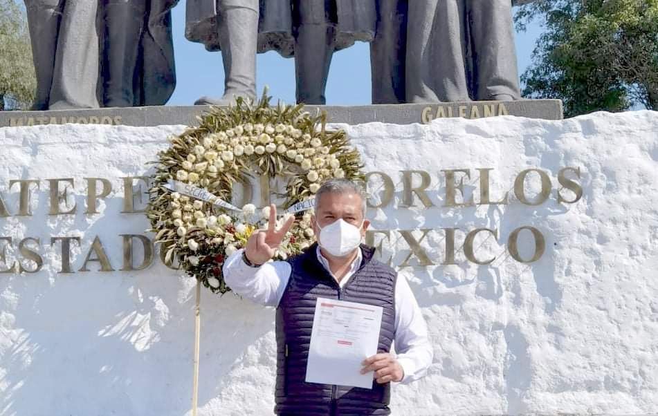 Fernando Vilchis se registra como precandidato de Morena a la alcaldía de Ecatepec