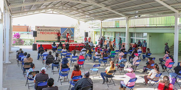 Gobierno de Chimalhuacan entrego techumbre en primaria de Lomas de Buenavista