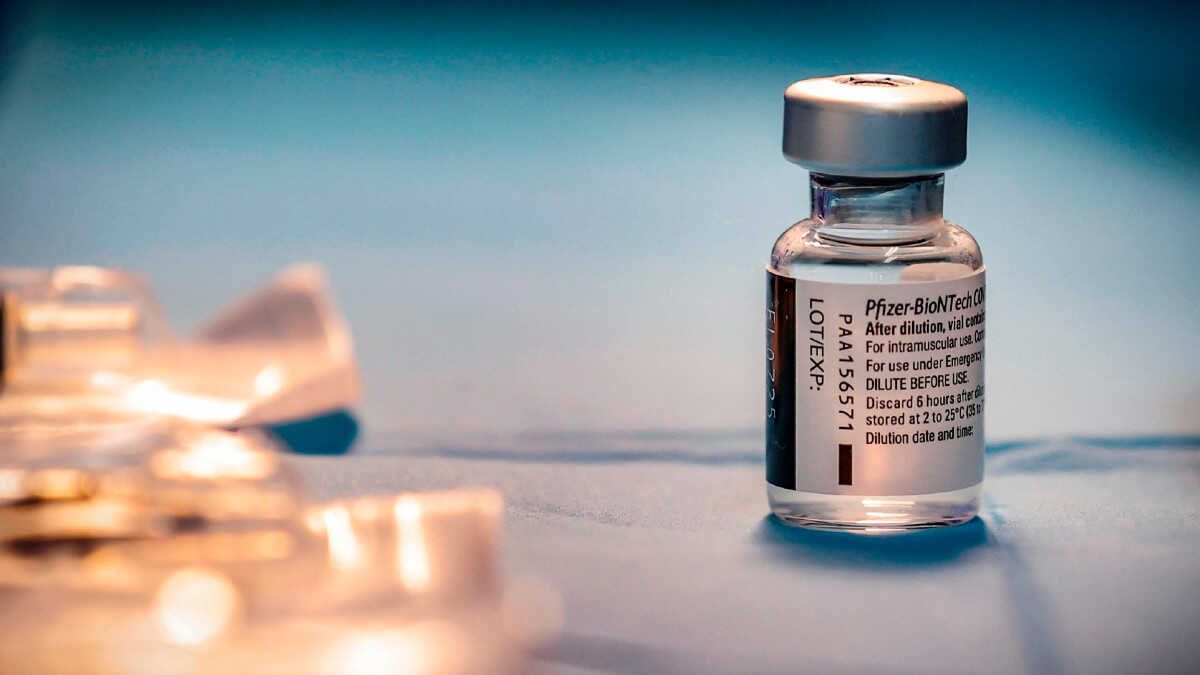 Pfizer reanudará entrega de vacunas a México con 491,400 dosis