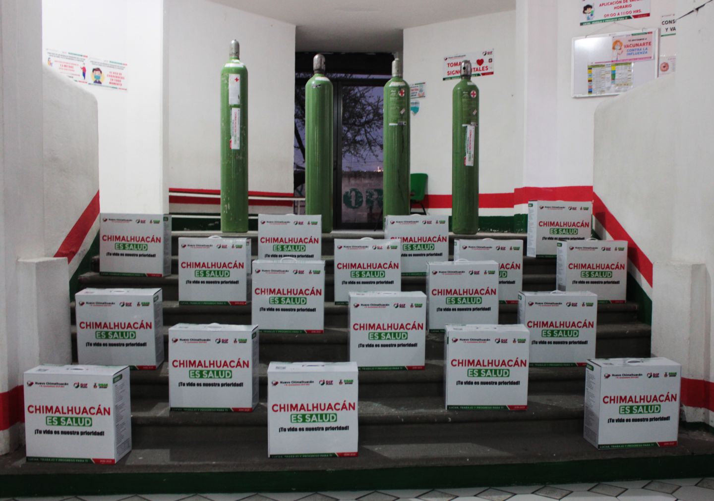 DIF Chimalhuacán amplía entrega concentradores y tanques de oxígeno