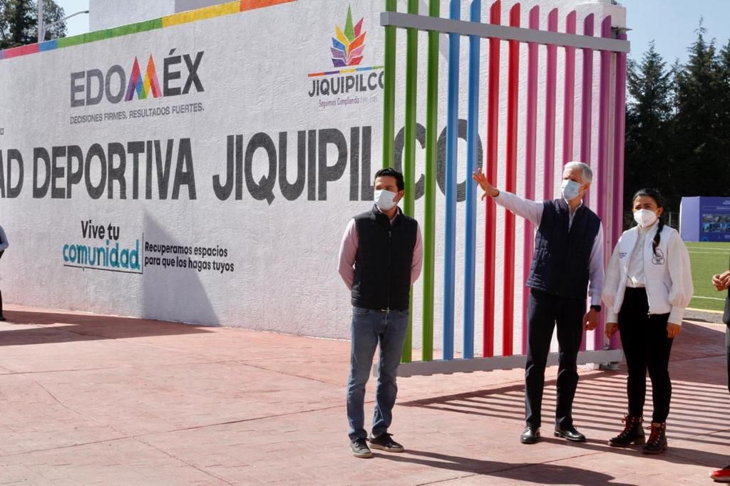 El gobernador #Alfredo del Mazo entrega #obras de modernización de la #Unidad  Deportiva  de Jiquipilco 