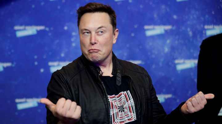 ¿A qué juega Elon Musk en su cuenta de Twitter?
