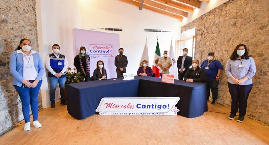 Ayuntamiento de Córdoba beneficiará a más de mil 500 estudiantes con equipos de cómputo