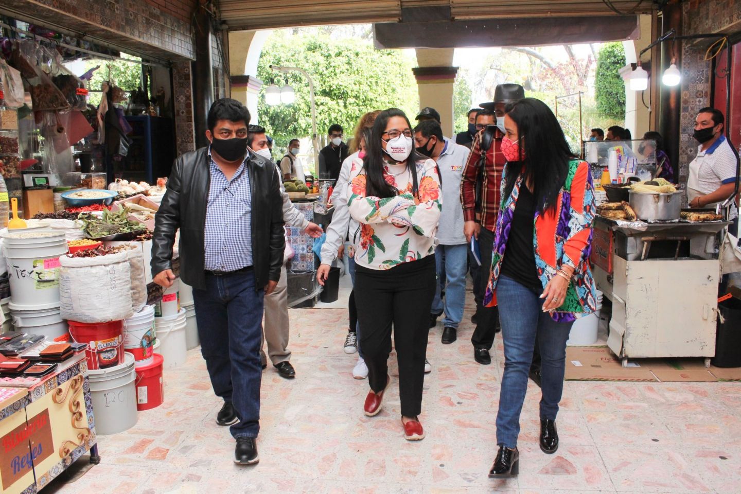 Autoridades supervisan obra del Mercado San Antonio en Texcoco