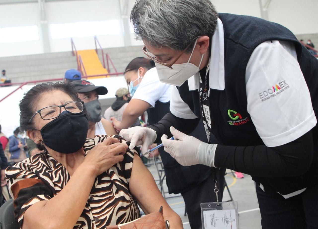 #Abren 5 centros de vacunación en Ecatepec: #suman más de 10 mil  abuelitos inmunizados #contra covid-19 