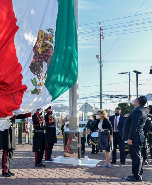 #Día de la Bandera en el bicentenario del Plan de Iguala
