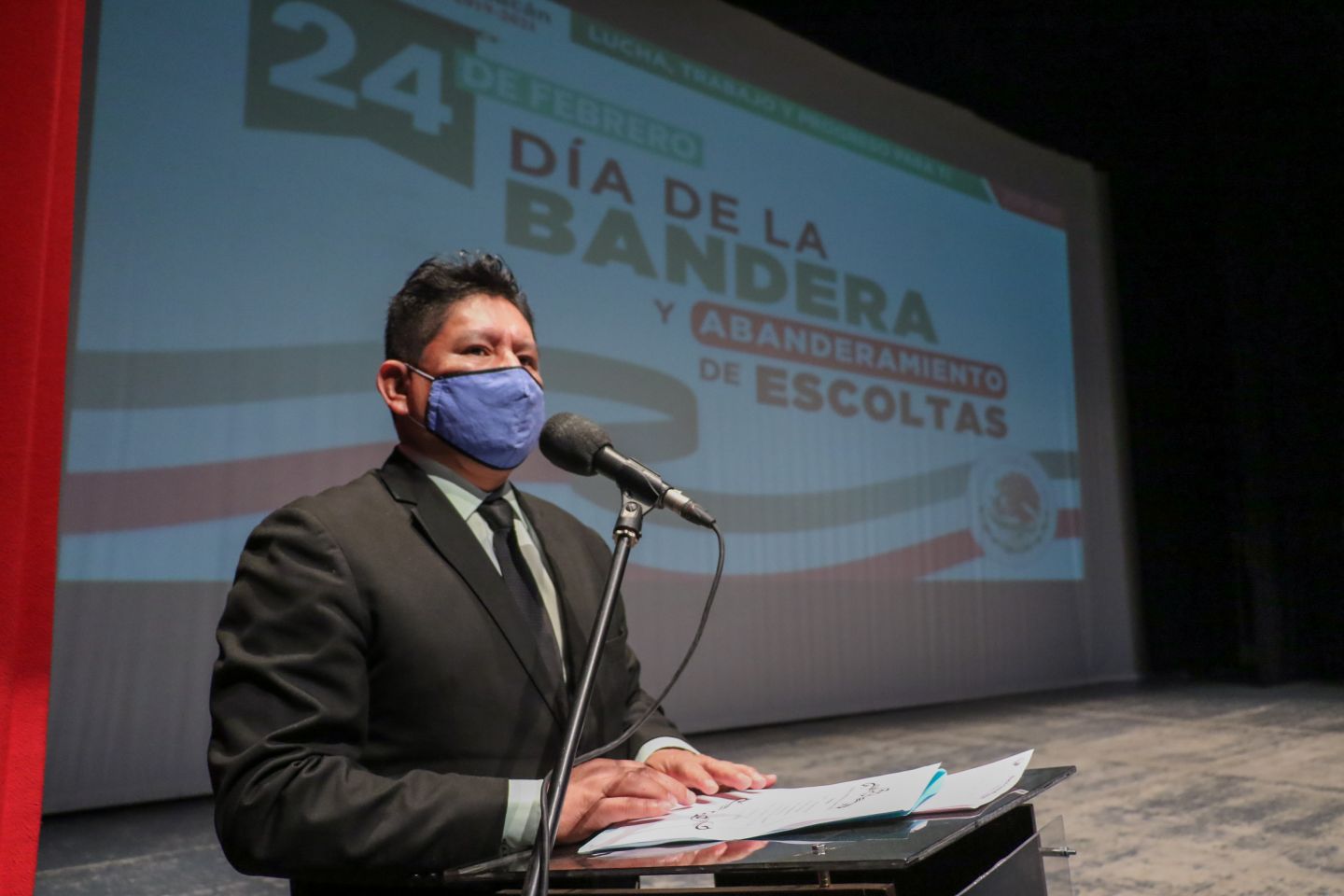 Chimalhuacán conmemora el Día de la Bandera