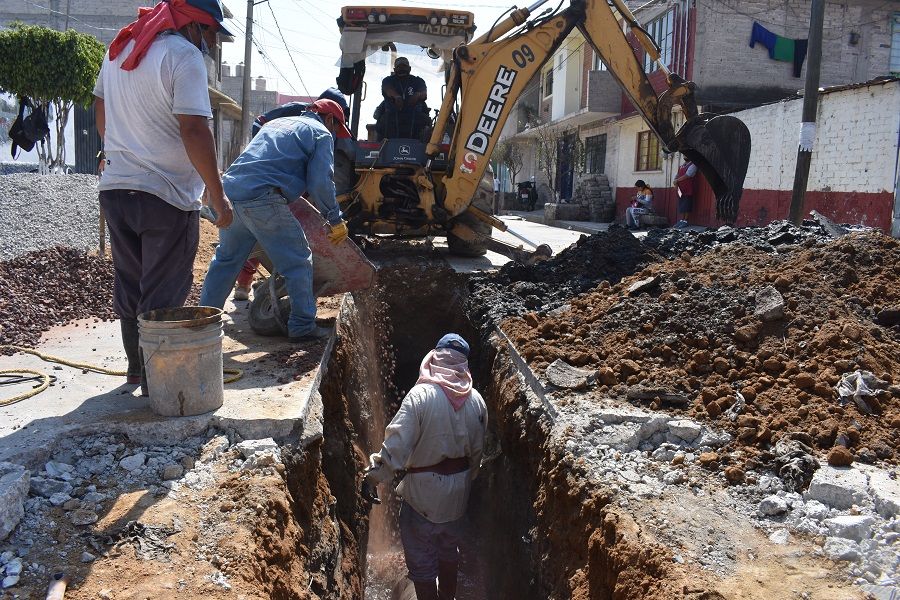 #Chimalhuacan rehabilita la red de drenaje en el Ejido Santa María y la Zona Comunal San Agustín