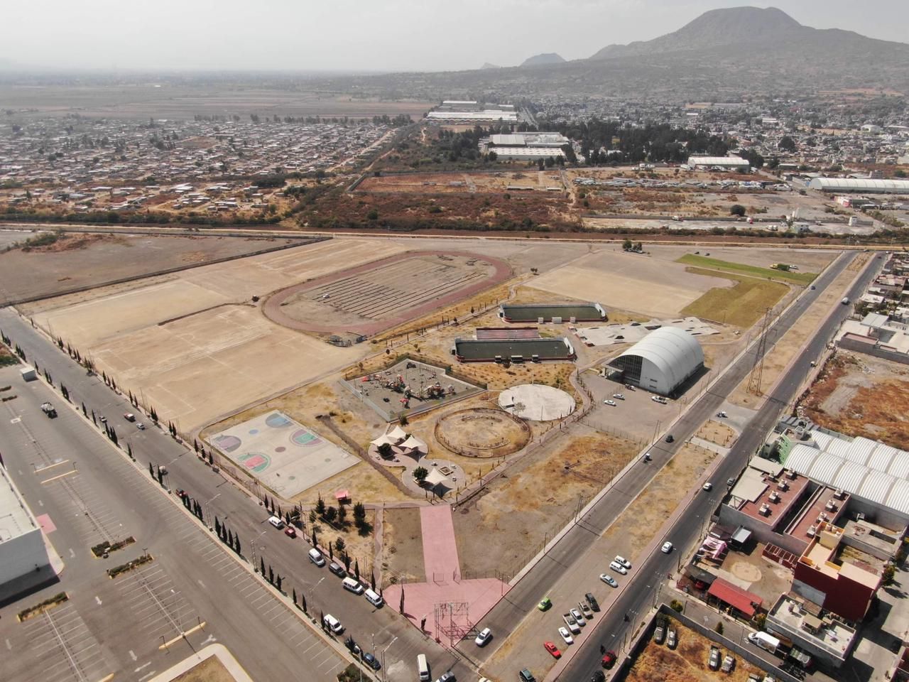 Avanzan el proyecto del Polideportivo  en Valle de Chalco