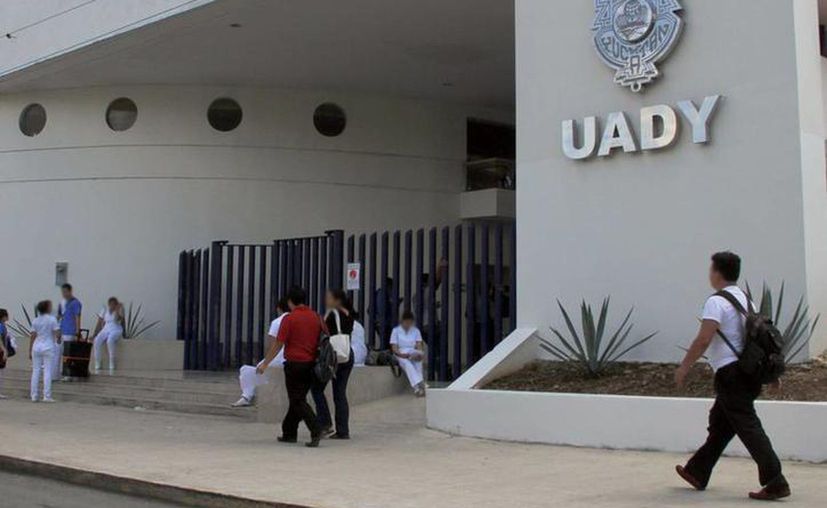 Yucatán: Se apuntan más de 20 mil jóvenes para entrar a la Uady
