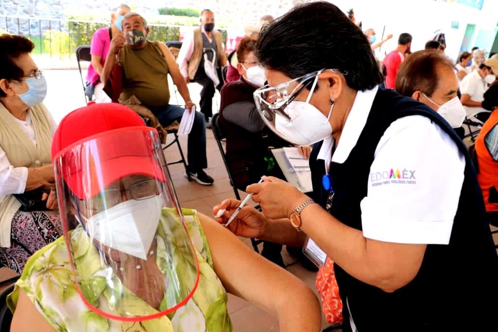 Inician brigadas de vacunación para adultos mayores contra COVID-19 en Coacalco
