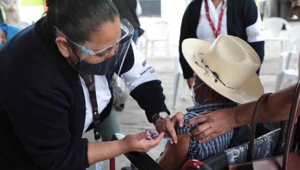 En Veracruz, 94 municipios han vacunado contra la covid a adultos mayores