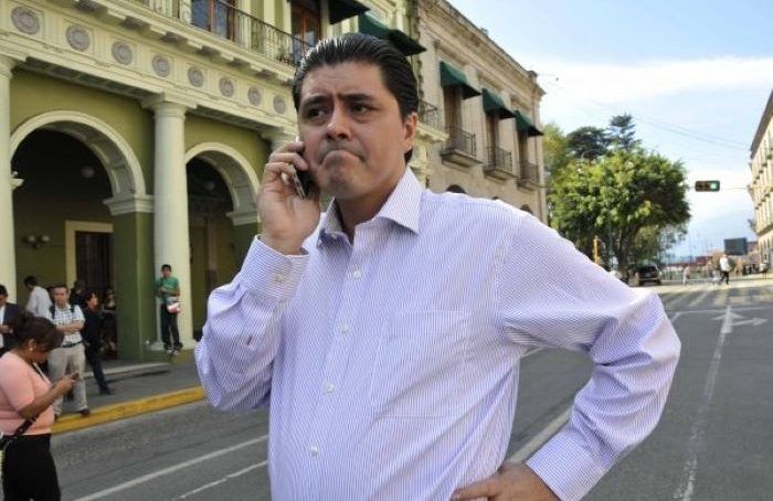 Juez Federal niega amparo a Rogelio Franco Castán, se queda en Amatlán de los Reyes