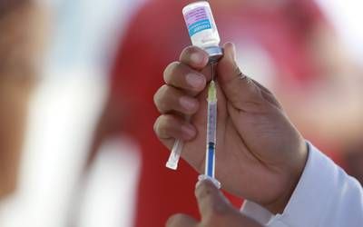 Adultos mayores de todos los municipios de Hidalgo ya empezarán a ser inmunizados 