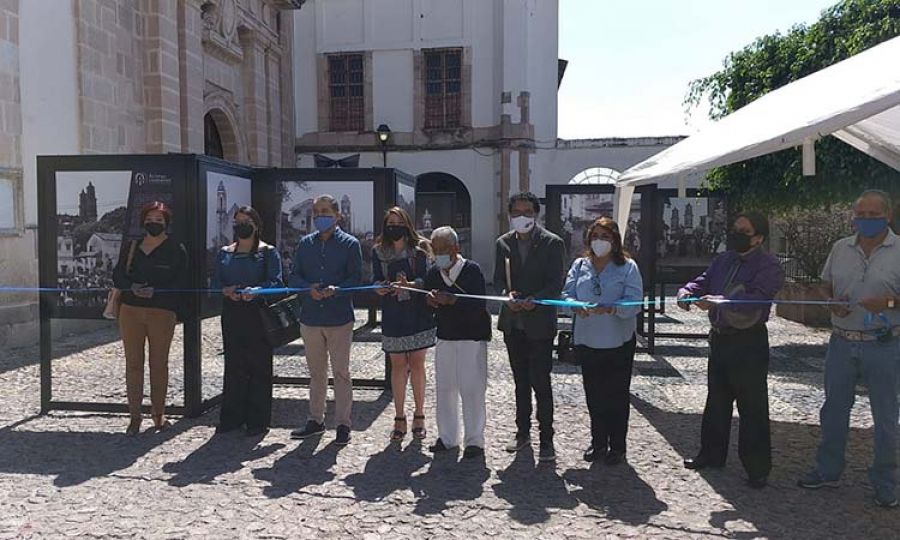 Inauguran muestra fotográfica en Taxco sobre Semana Santa