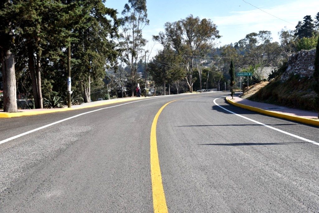 El GEM fortalece infraestructura carretera en Ixtlauaca