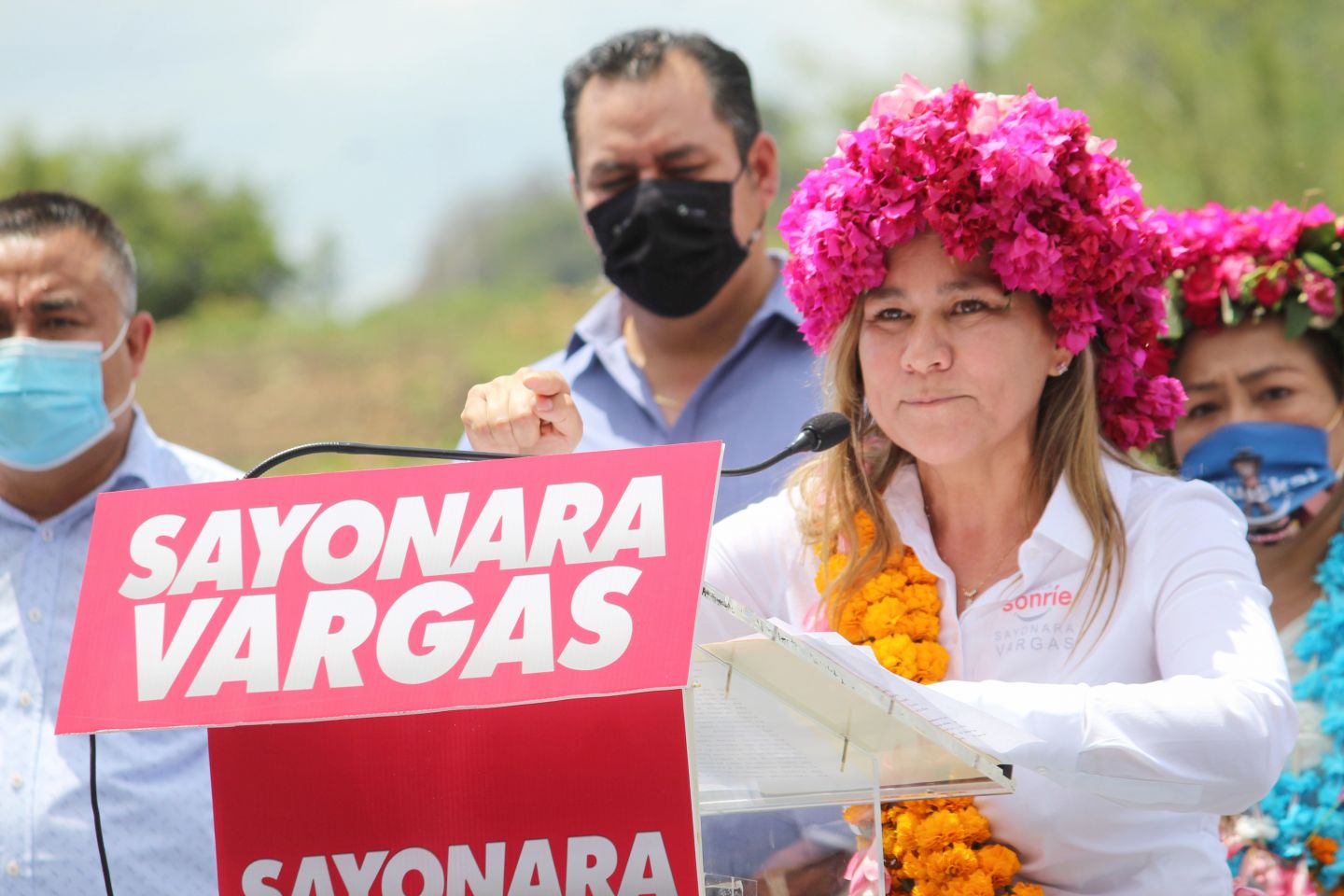 Sayonara Vargas arranca campaña en Huejutla, en compañía de Julio Valera 