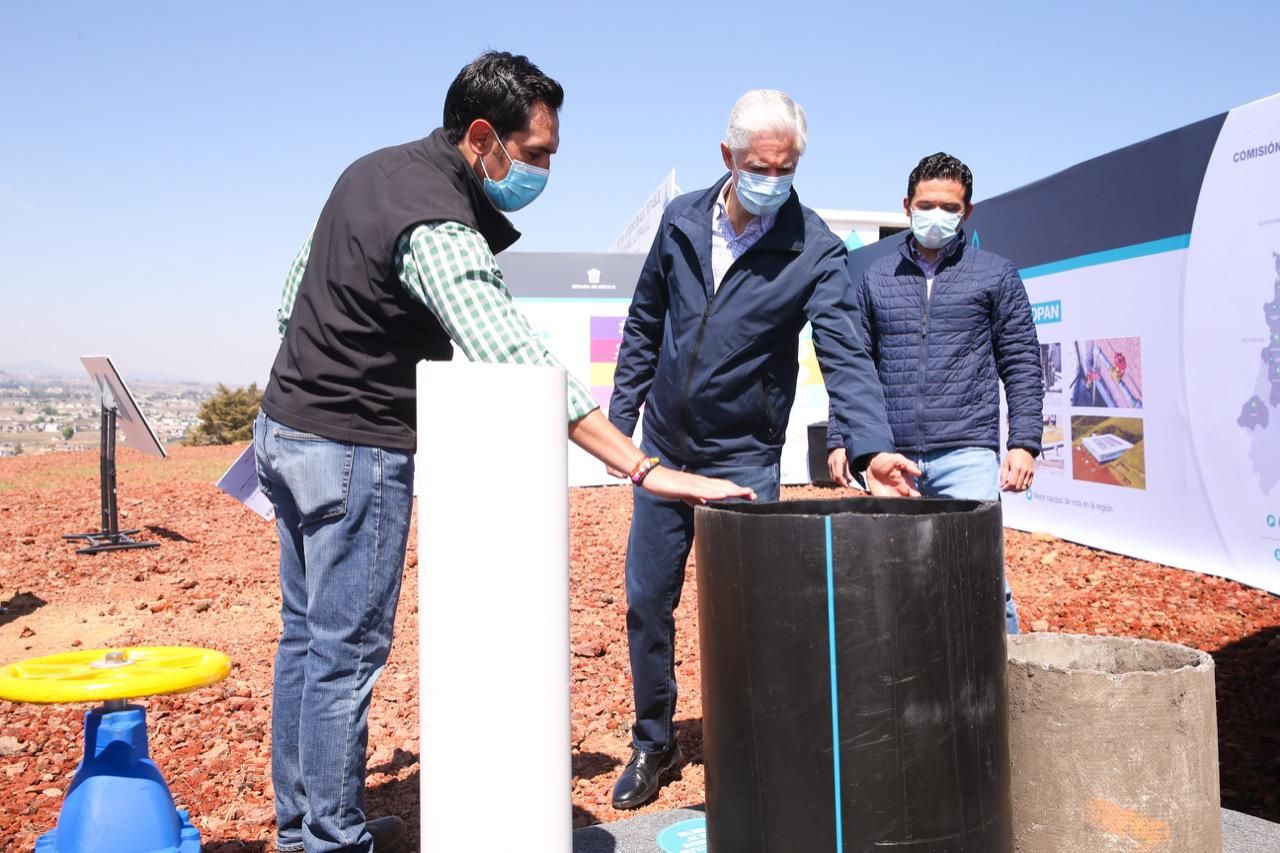 Supervisan nueva red de agua potable en San Pablo Autopan en Toluca