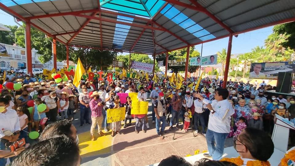 Pueblos indígenas de municipios de la región Centro, vuelcan su respaldo a Mario Moreno