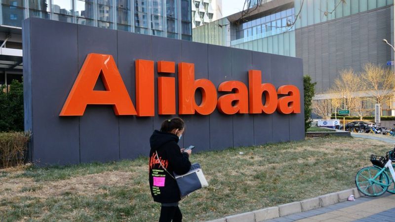 China impone una multa record de US$2.400 millones al gigante minorista Alibaba