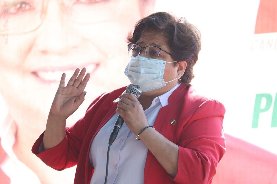 Propone Rosalba Pineda Seguro Universal de Salud