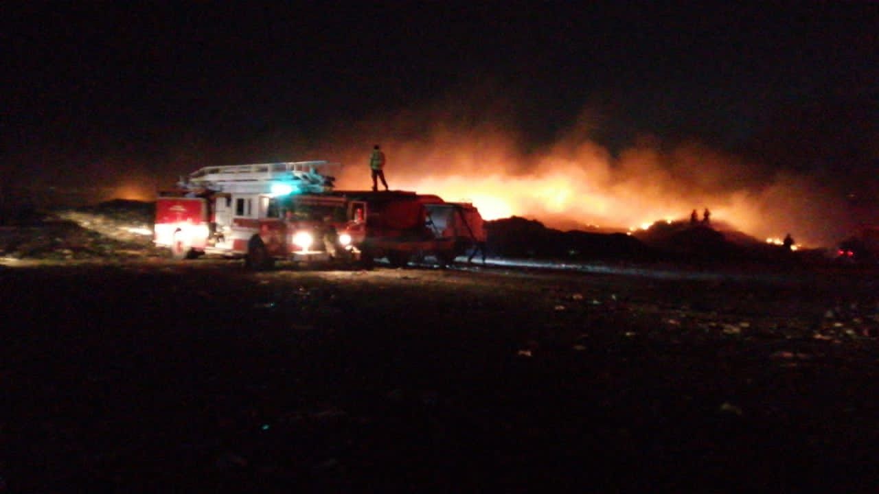 #Apagado el incendio en El Naranjo: Protección Civil y H. Cuerpo de Bomberos de Valle de Chalco 