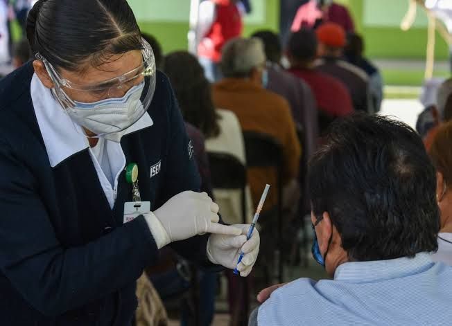 Inicia el lunes 3 de mayo aplicación de segunda dosis de vacuna contra Covid-19 a los adultos mayores de 60 años en Nezahualcóyotl y Texcoco
