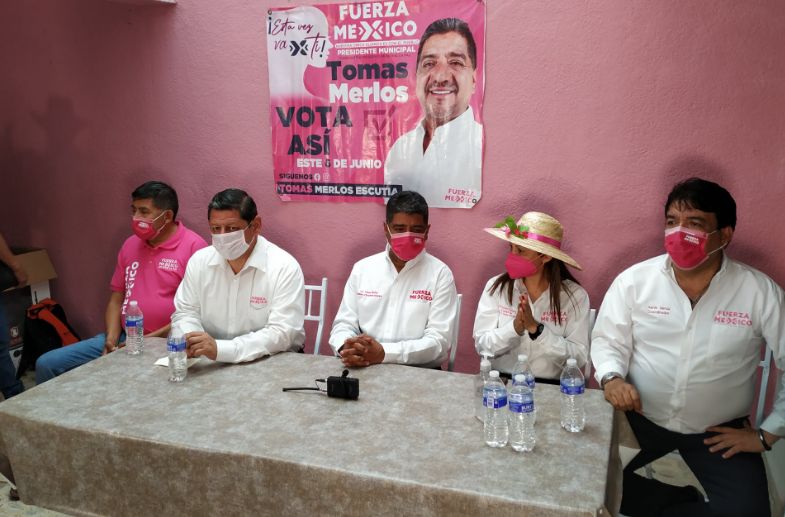 #Apedrean al candidato del Fuerza por México en Los Reyes