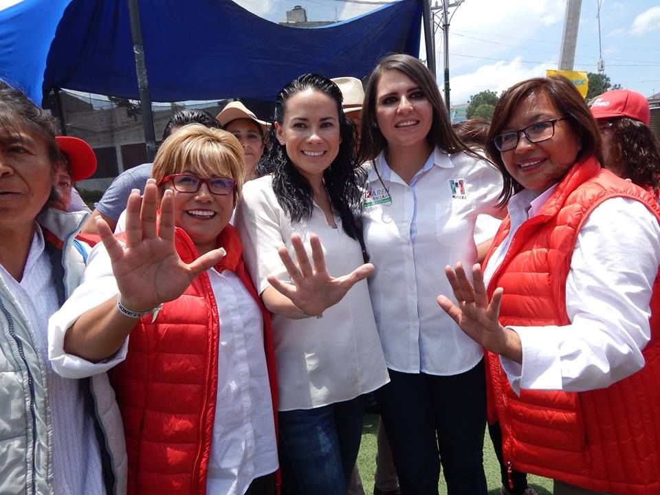 Reitera la candidata priista Cristina Gonzalez su compromiso de la Casa Estancia para la Mujer, y la Escuela de Artes y Oficios en La Paz.