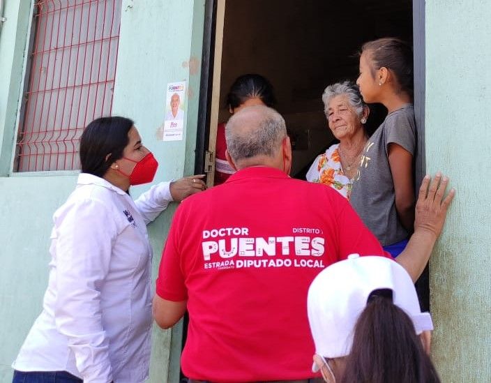 Roberto Puentes arranca campaña como diputado por el distrito siete de Tepic.