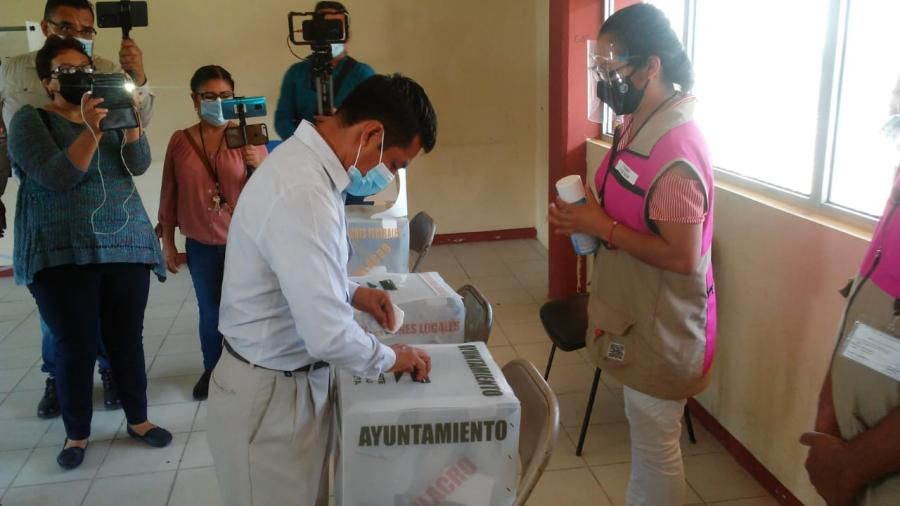 En Matamoros Distritos 3 y 4 del INE realizan demostración de medidas sanitarias para la próxima elección del 6 de junio