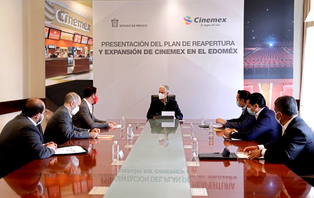 Presentan plan de reapertura y expansión de Cinemex en el Estado de México