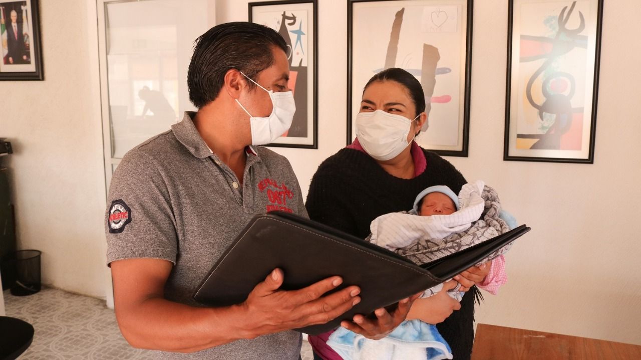  Pueden mexiquenses elegir como primer apellido en el materno 
