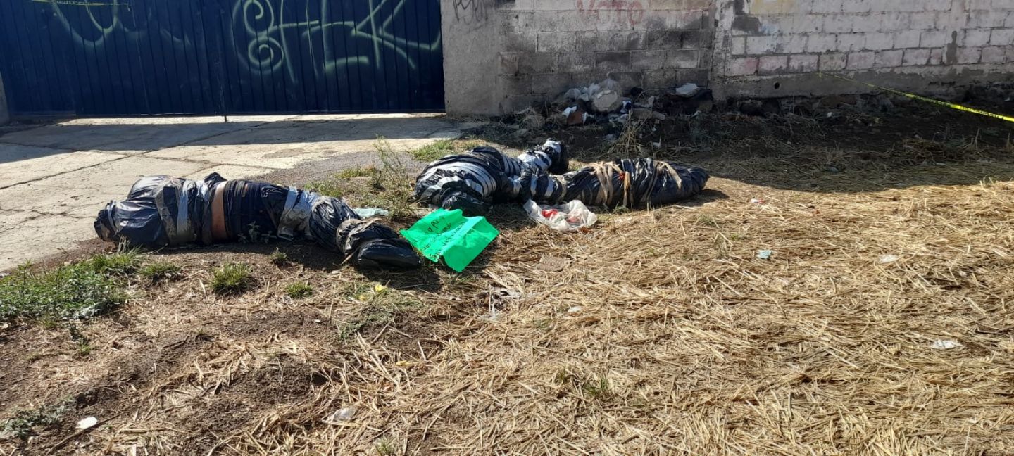 #En bolsas de plástico tiran los cuerpos de tres hombres en Ozumba
