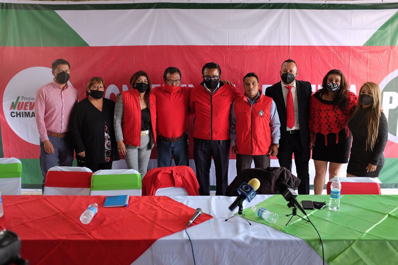 Líderes sociales se integran al PRI Chimalhuacán; abandonan al partido MORENA por falta de trabajo