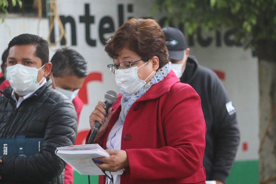 Rosalba Pineda se compromete a mejorar escuelas de Chimalhuacán
