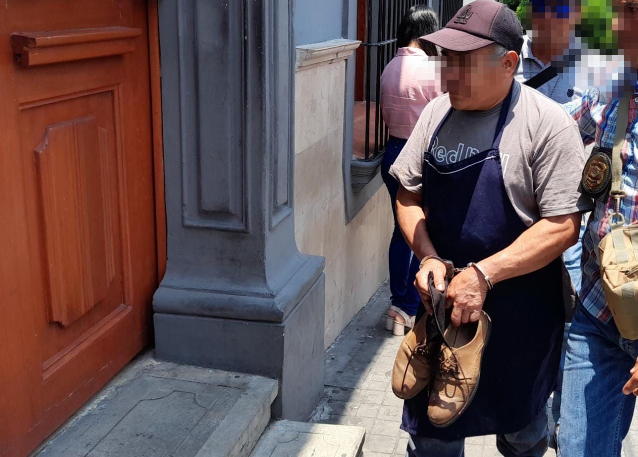 Capturan a comerciante por abuso erótico
